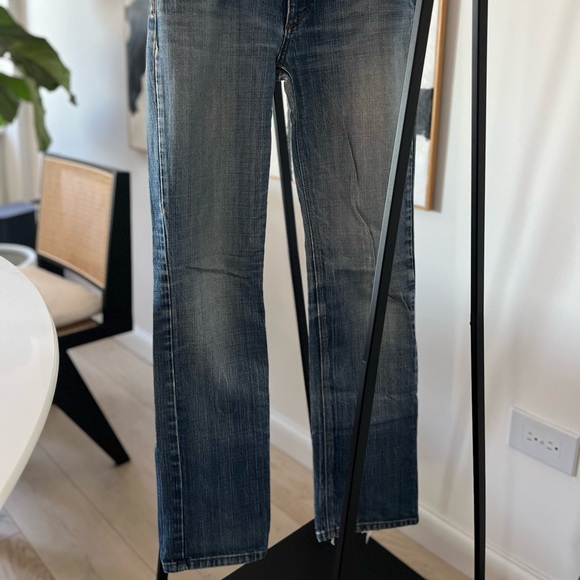 Medium/Stonewashed Straight Leg, Distressed Joe’s Jeans in Size 26 - Picture 3 of 7